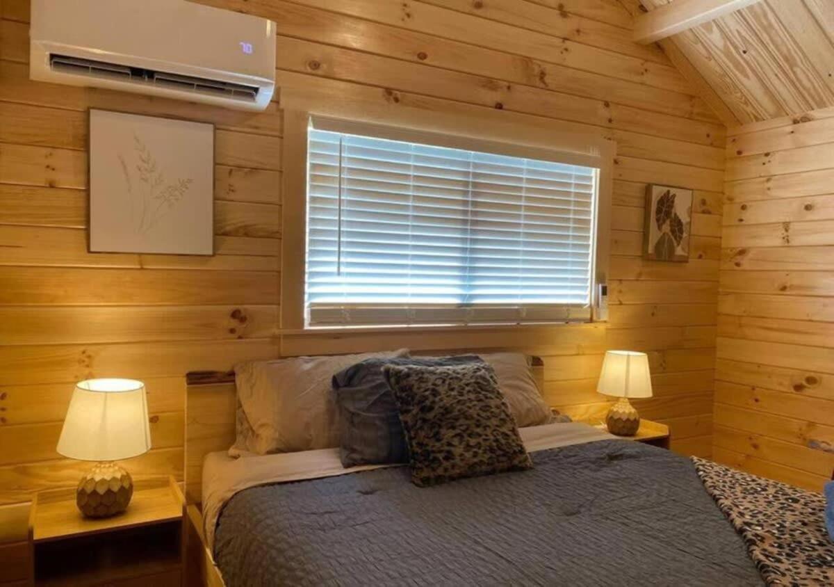 Serene 1Br Cabin Near Nc Z00 With Loft & Waterview Asheboro Exterior photo