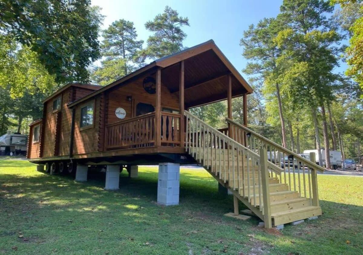Serene 1Br Cabin Near Nc Z00 With Loft & Waterview Asheboro Exterior photo